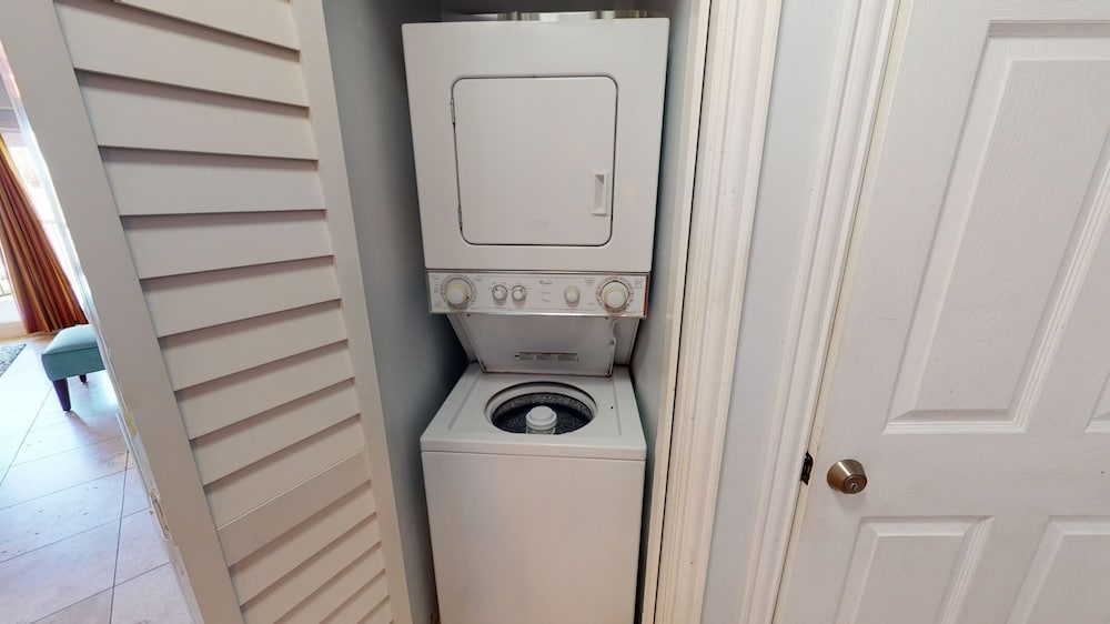 Фото Maravilla Seawall Condos by Ab Sea