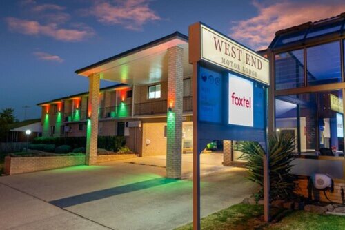 Гостиница West End Motor Lodge в Ориндже