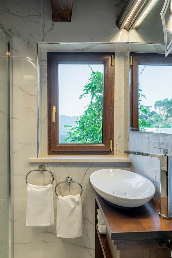 Фото Bar Vitelli Charming Suites