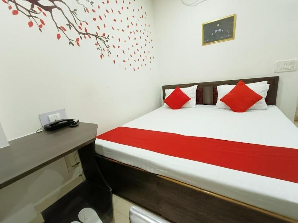 Фото Hotel Executive Inn