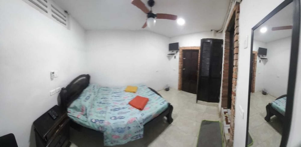 Фото Hostal El Balconcito