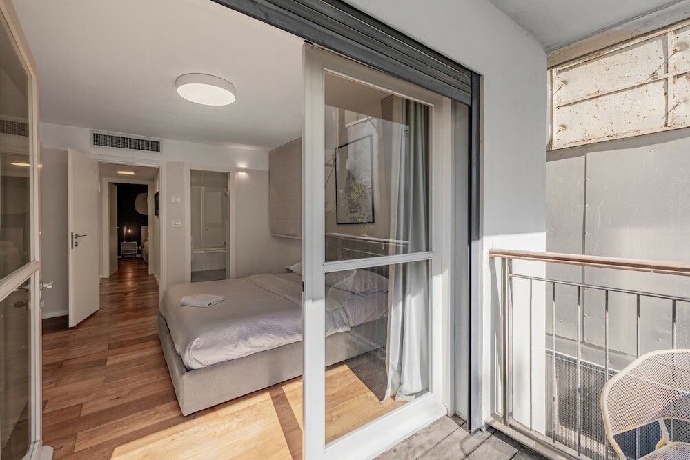 Фото OurPlace Rothschild Allenby by Tie