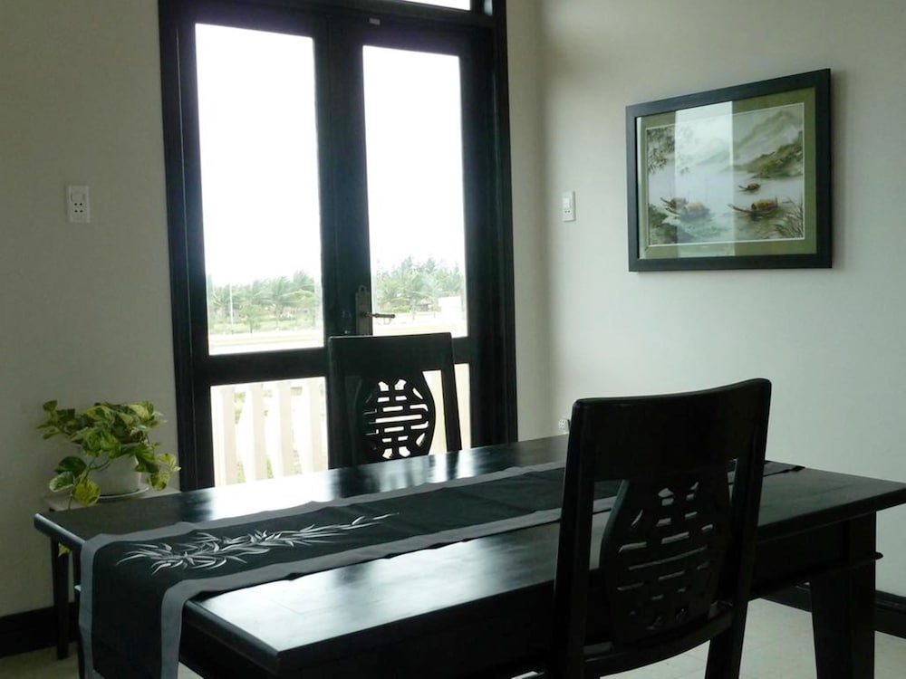 Фото Hamilton Oceanview Villa