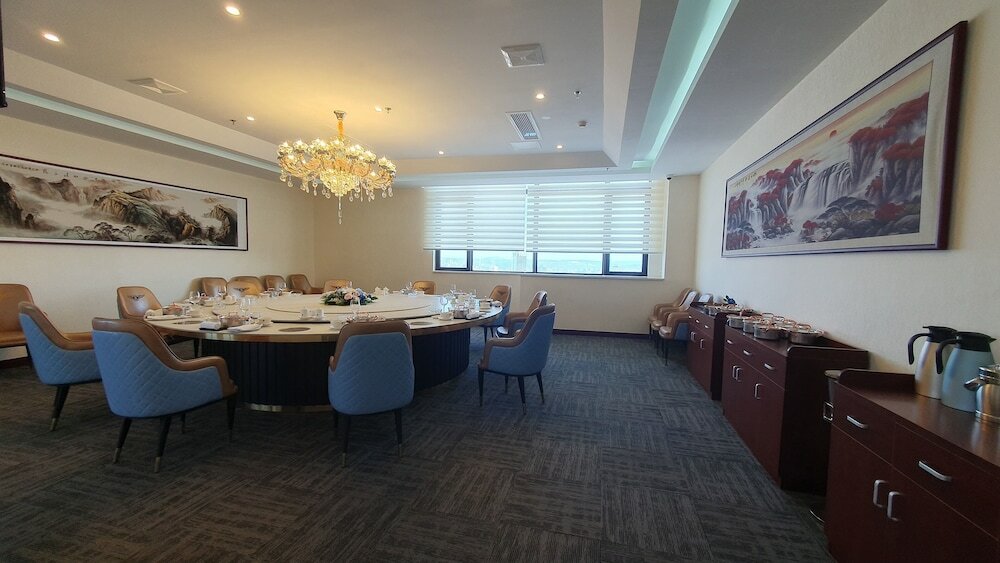 Фото Legend Hotel and Resort