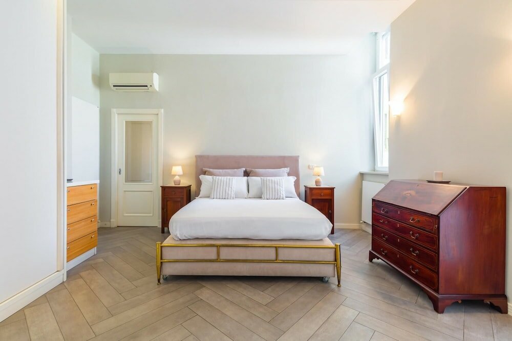 Фото Elegante Appartamento A Piazza Dei Martiri