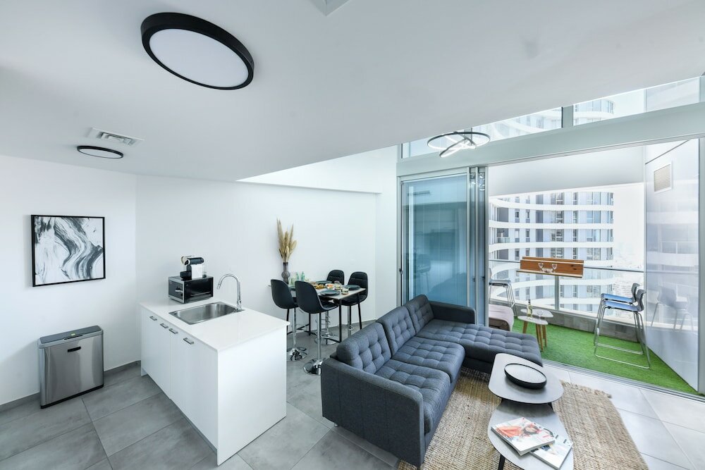 Фото Luxe Apt in Top Tel Aviv Neighborhood