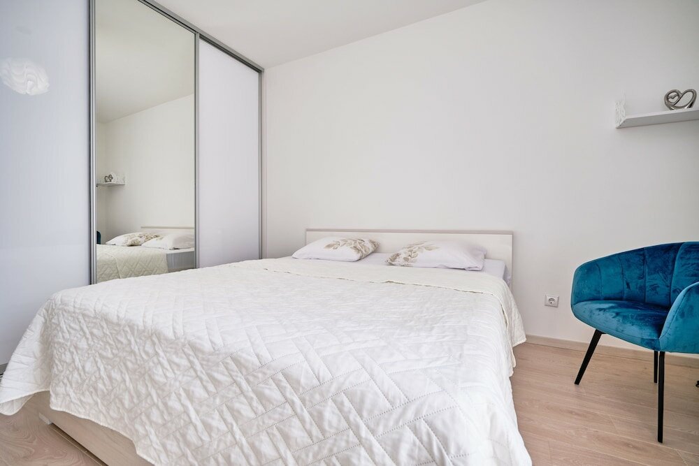 Фото Brand New Apartment Split3