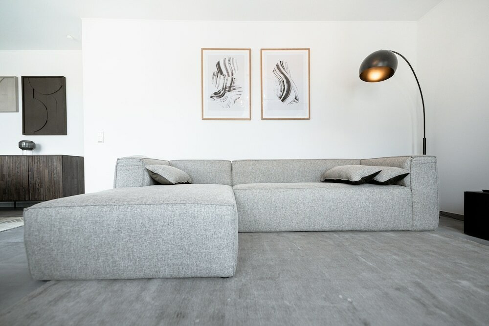 Фото Inviting Apt w Balc & Prkg in Cessange