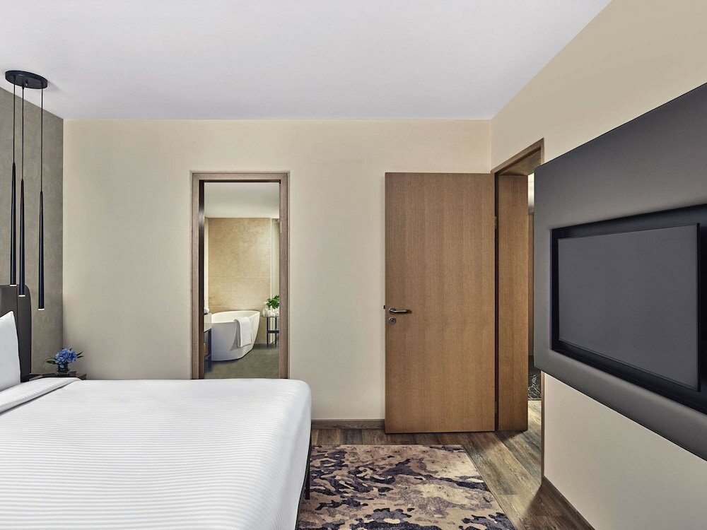 Фото Novotel Mumbai International Airport