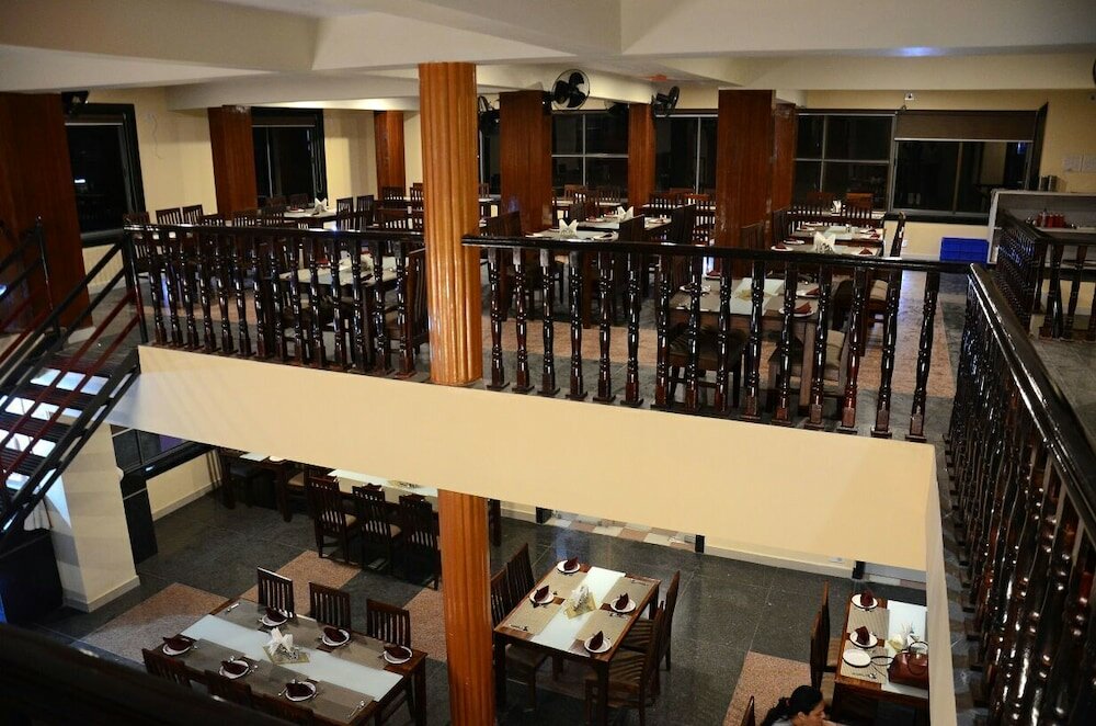 Фото Hotel Welcome Somnath