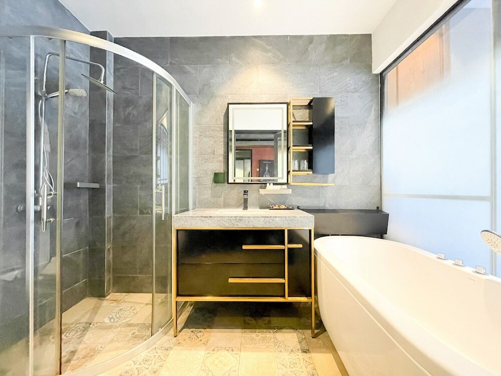 Фото The H Hotel Phnom Penh