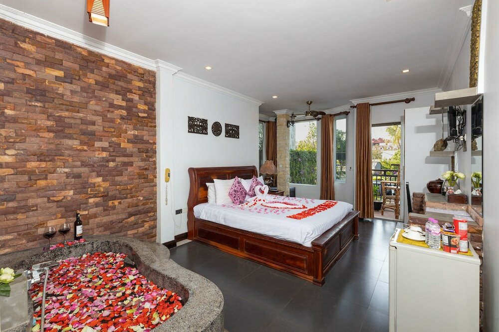 Фото The Five Senses Boutique Hotel