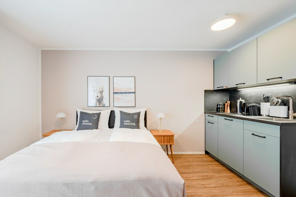 Фото Limehome Metzingen Wilhelmstr