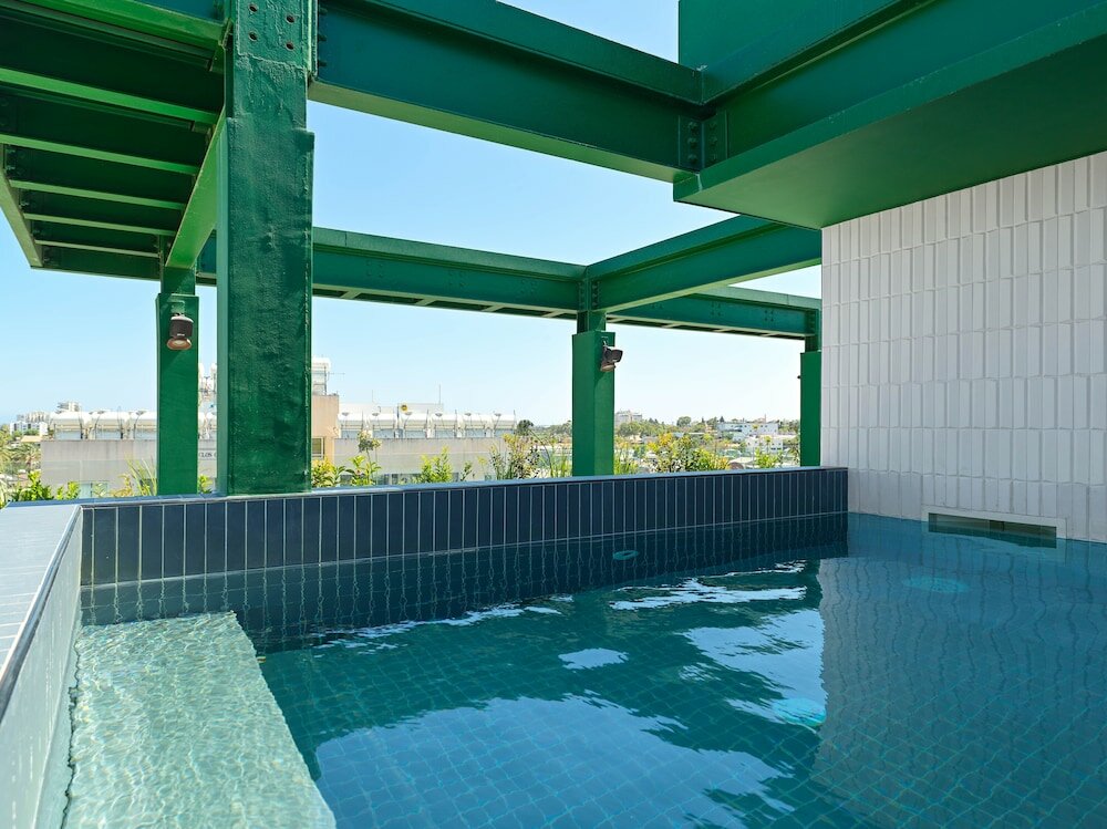 Фото Liv The City Suites