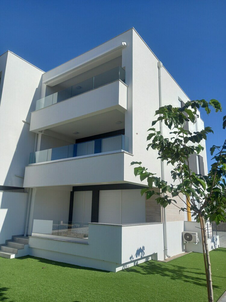 Фото Apartments Olive Garden 2