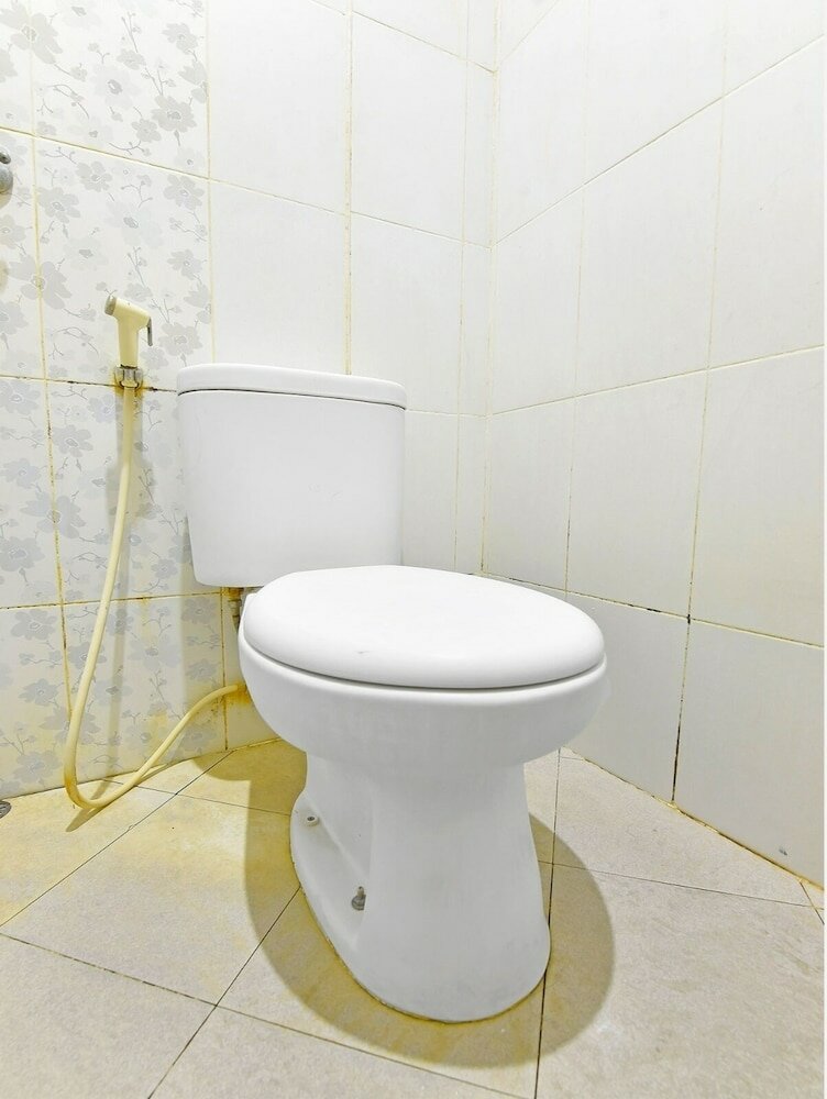 Фото Capital O 91405 Hotel Lavarta