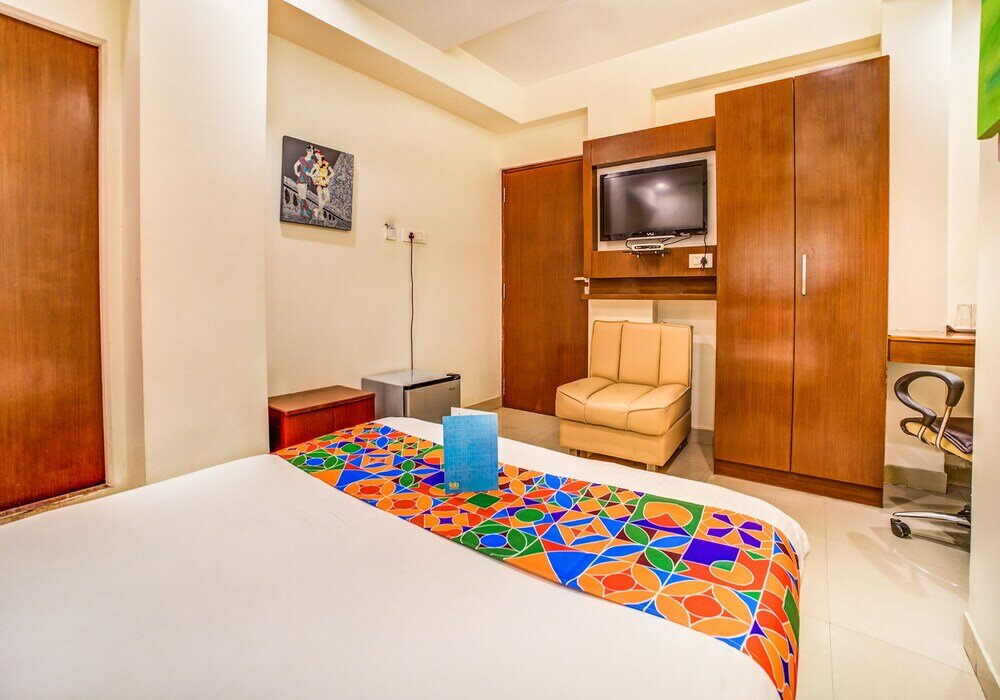 Фото Fabhotel Loharkar