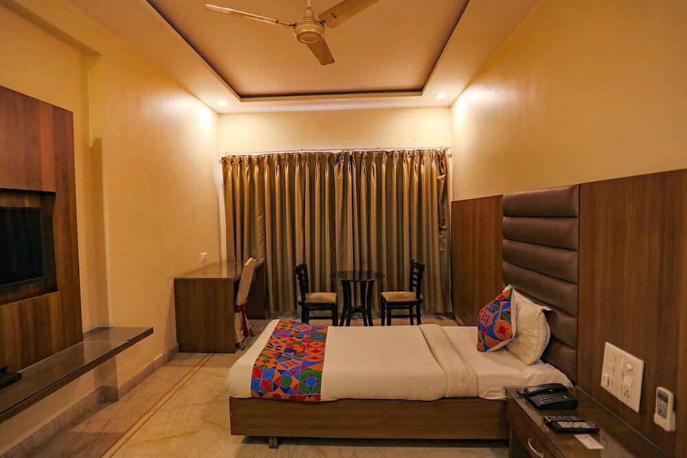 Фото Fabhotel Surya