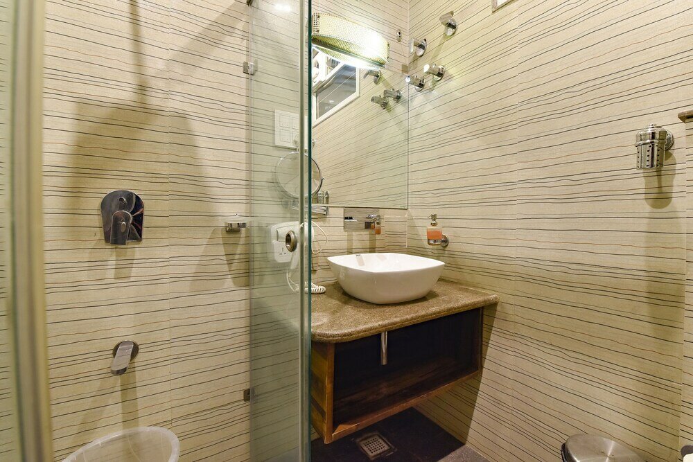 Фото Fabhotel Prime Royal Park