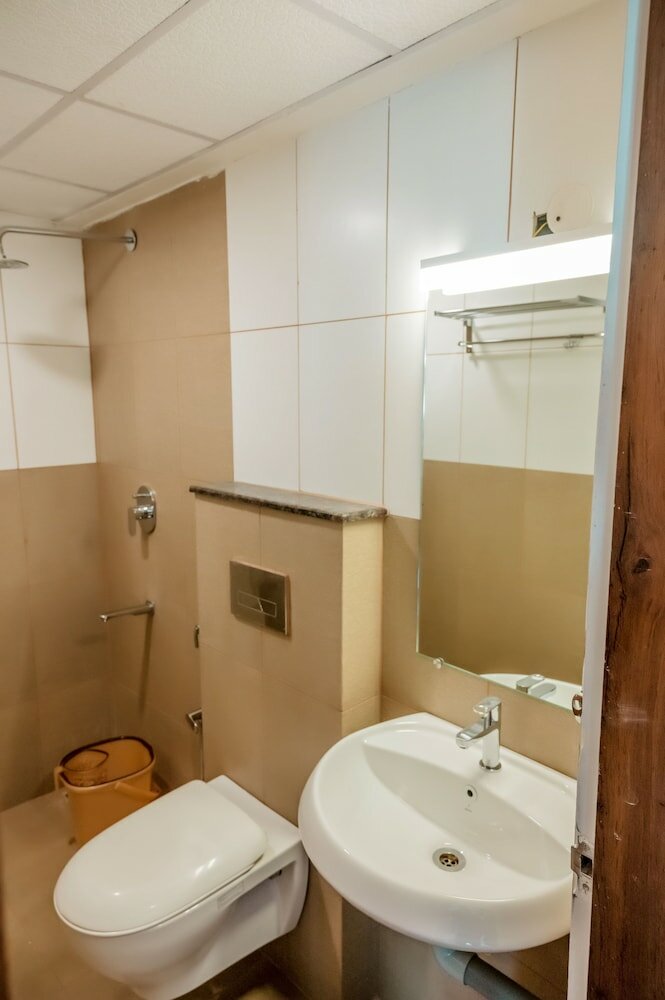 Фото Hotel Heraa International