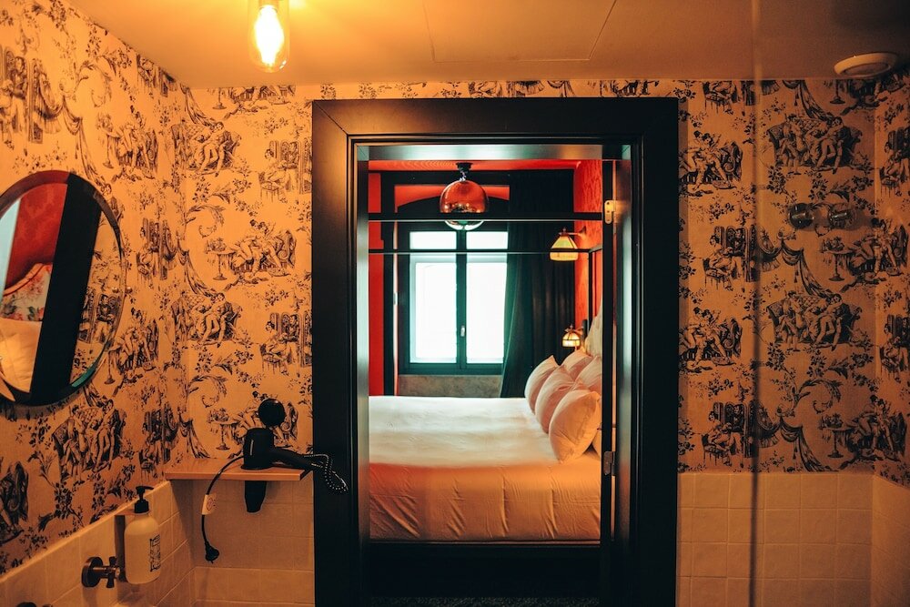 Фото Pensão Amor Madam’s Lodge