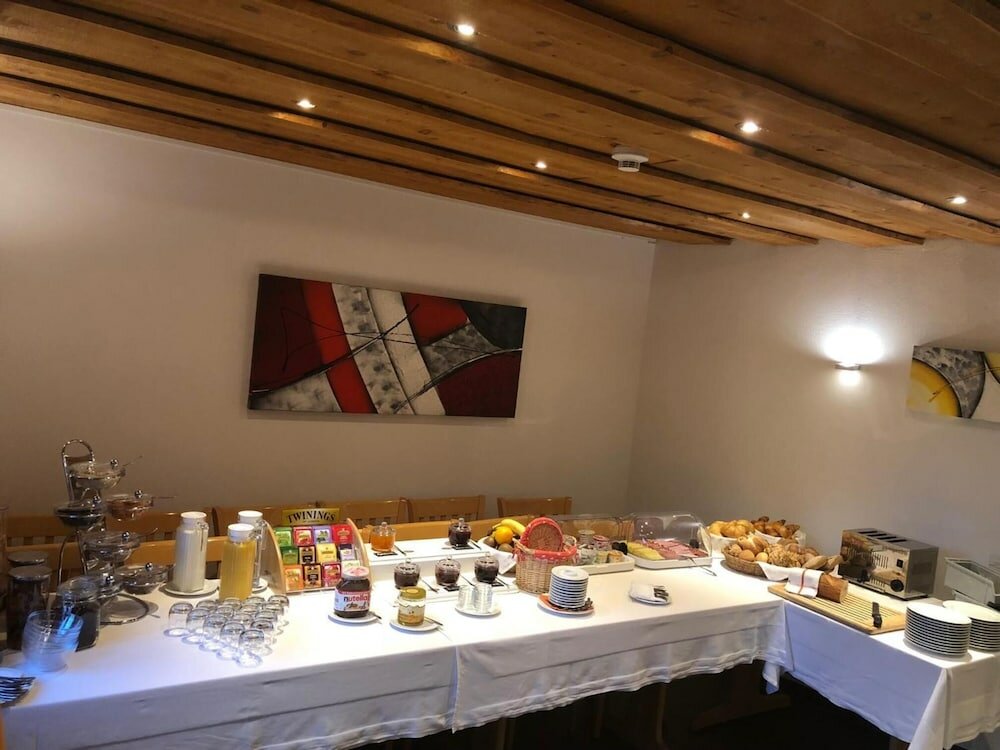 Фото Hotel Ladina