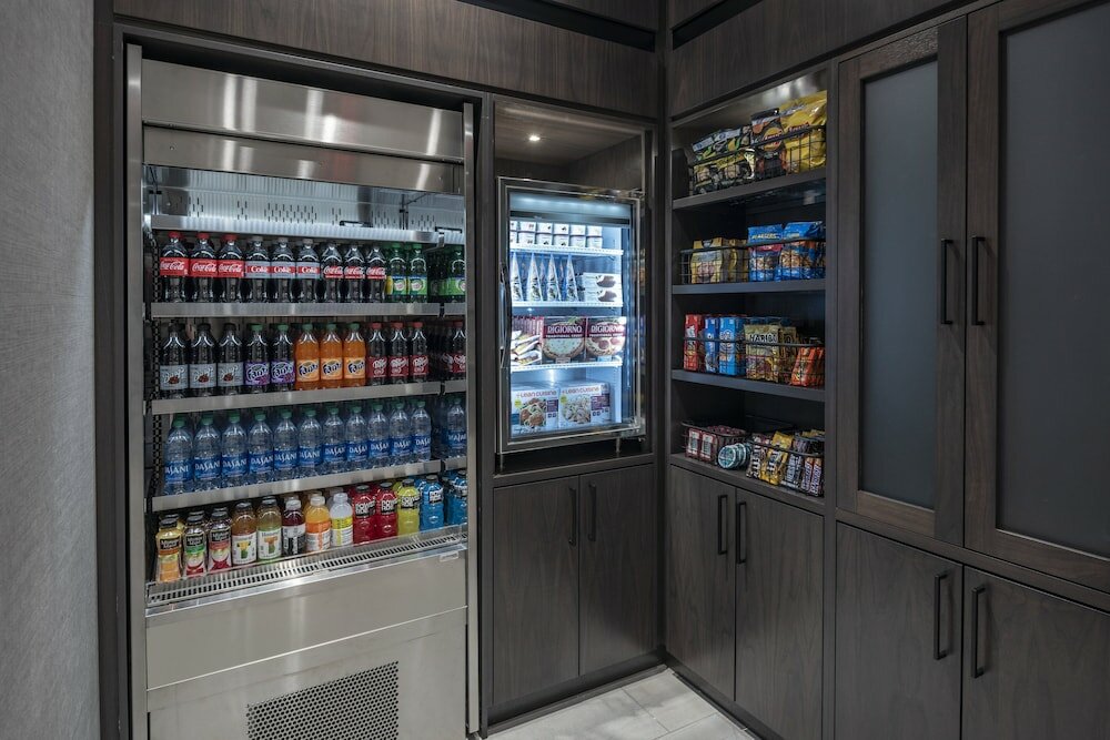 Фото Holiday Inn Express Boston Logan Airport - Revere, an Ihg Hotel