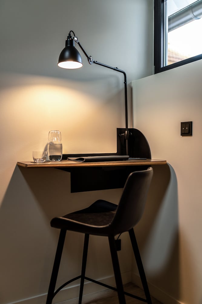 Фото The Adams - Self Check-in Design Hotel