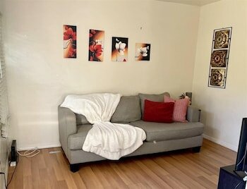 Фото Orange Tree Cottages Downtown