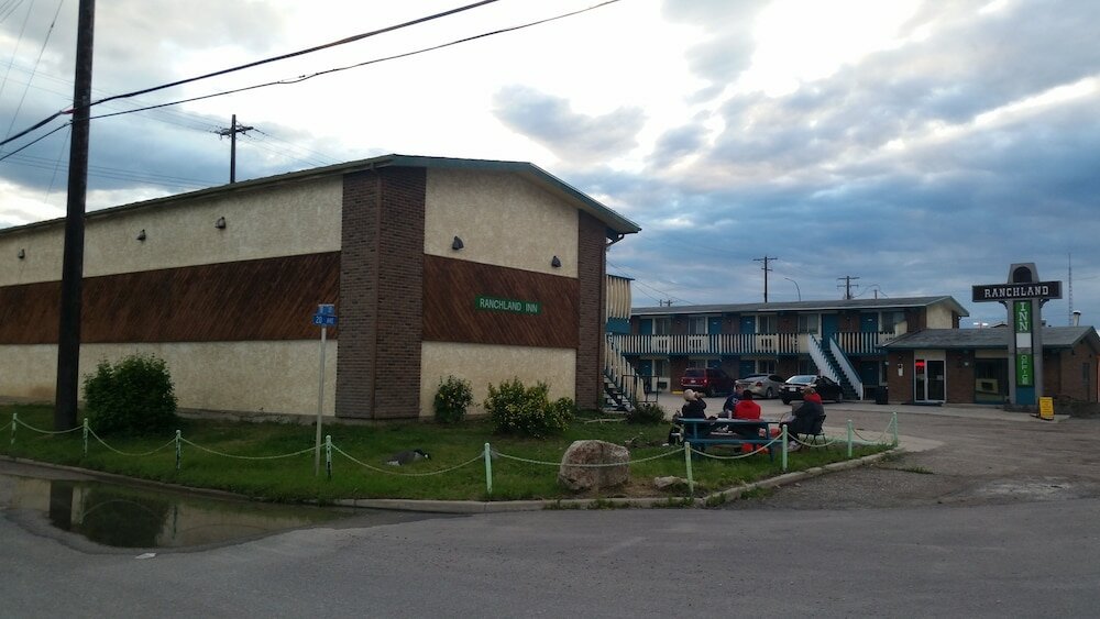 Фото Ranchland Inn