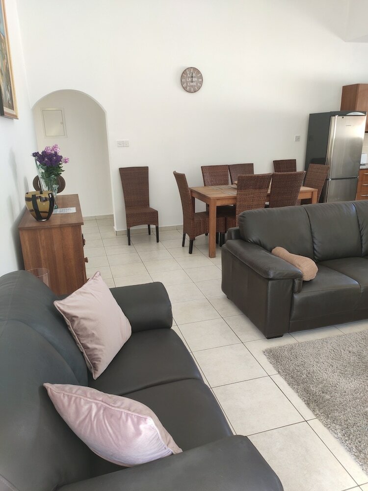 Фото Town Center Holiday Villa