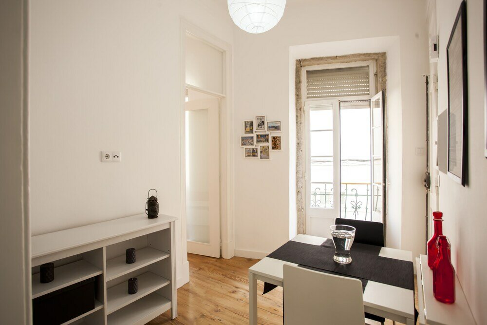 Фото Cool Lisbon Apartment