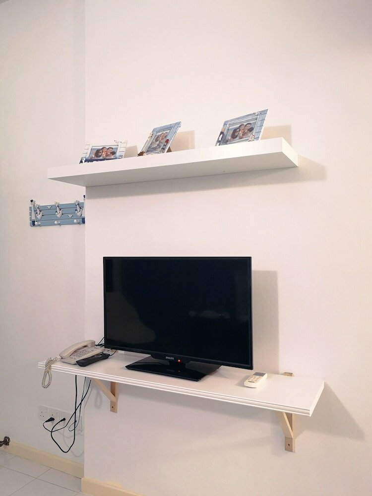 Фото Aurora Court