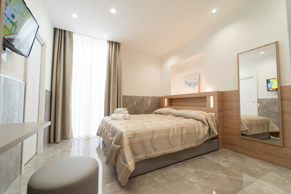 Фото P. C. Boutique H. Loggia