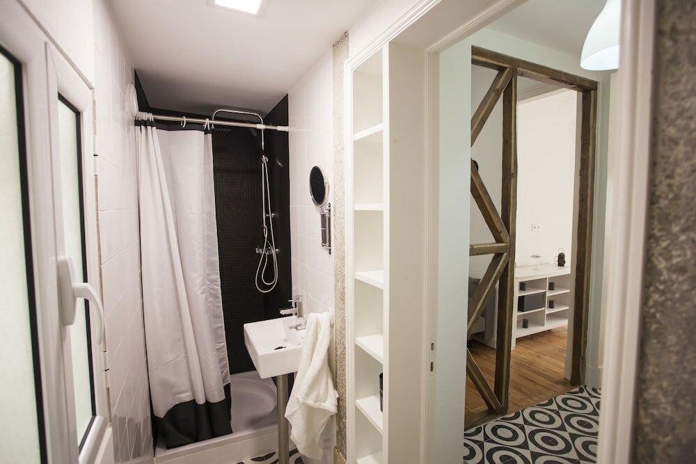 Фото Cool Lisbon Apartment