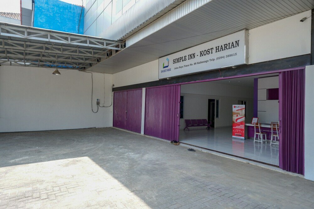 Фото RedDoorz near Alun Alun Kaliwungu Kendal