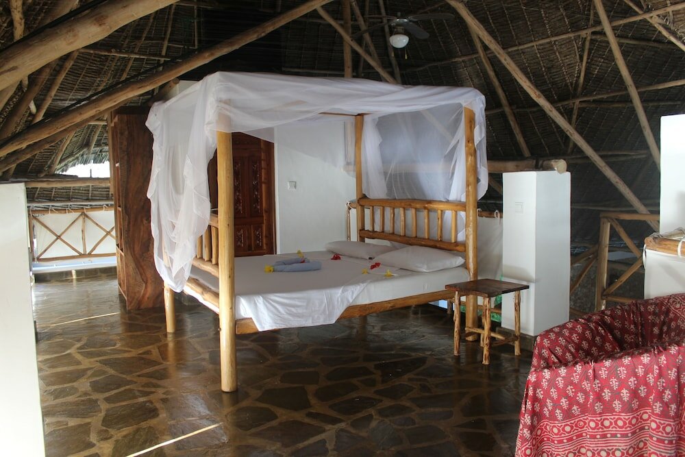 Фото Makini House