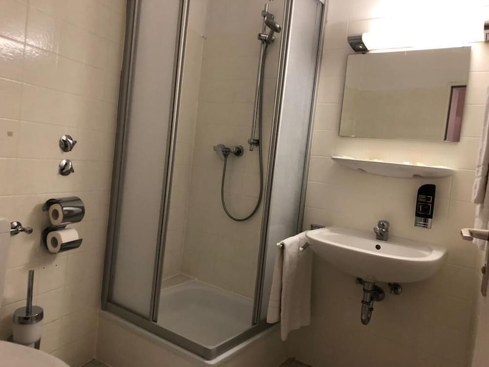 Фото Gasthaus Pfafflinger