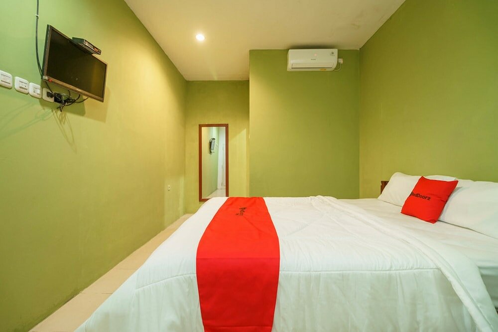 Фото RedDoorz Syariah near Citimall Prabumulih