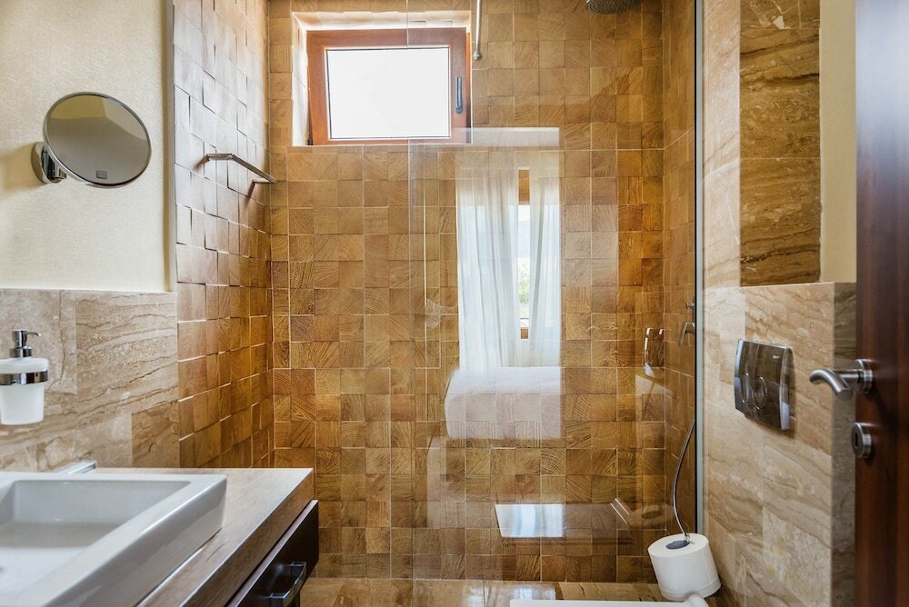 Фото Апарт-Отель Waikiki Tivat