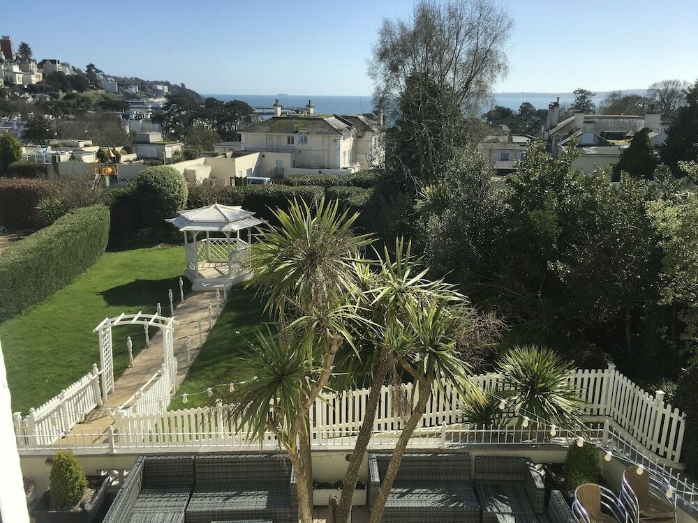 Фото Nethway Hotel