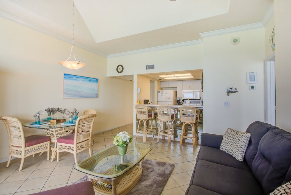 Фото Long Beach by Forehand Rentals