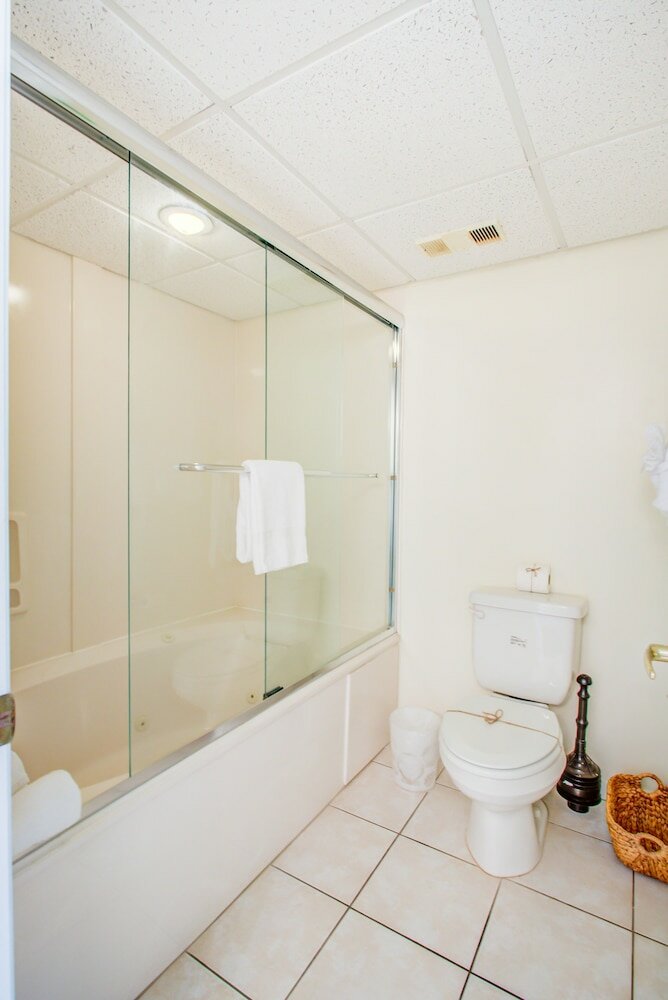 Фото Long Beach by Forehand Rentals