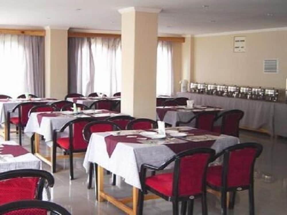 Фото Hotel New Singye