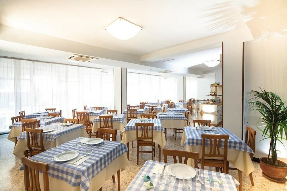 Фото Hotel Antares