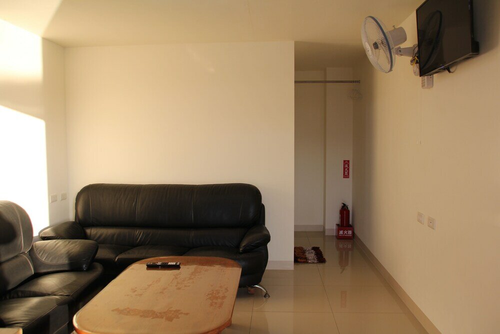 Фото Howj Hostel