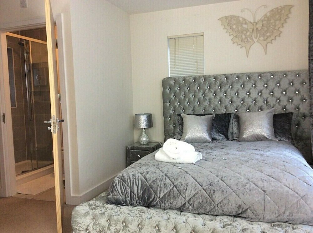 Фото Igloo CityCroft Luxury Townhouse