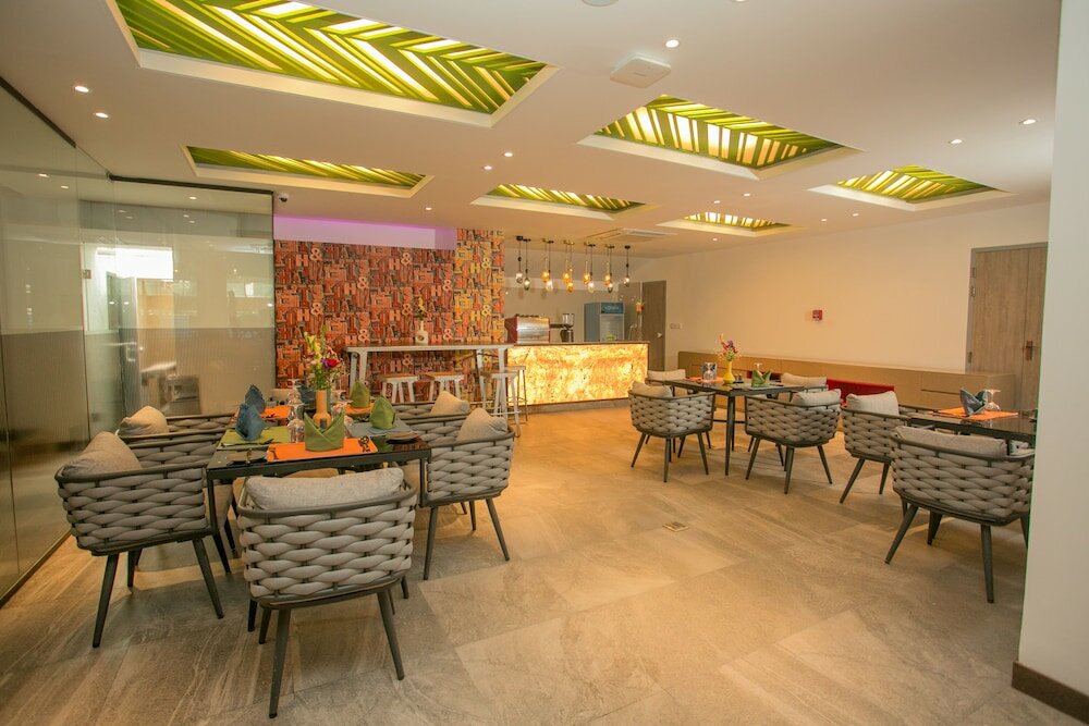 Фото Отель Omni Residency