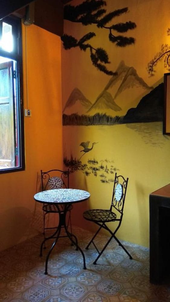 Фото Long Feng Hostel Bangkok