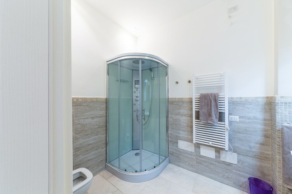 Фото La Promenade